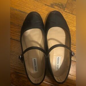 Steve madden black flat